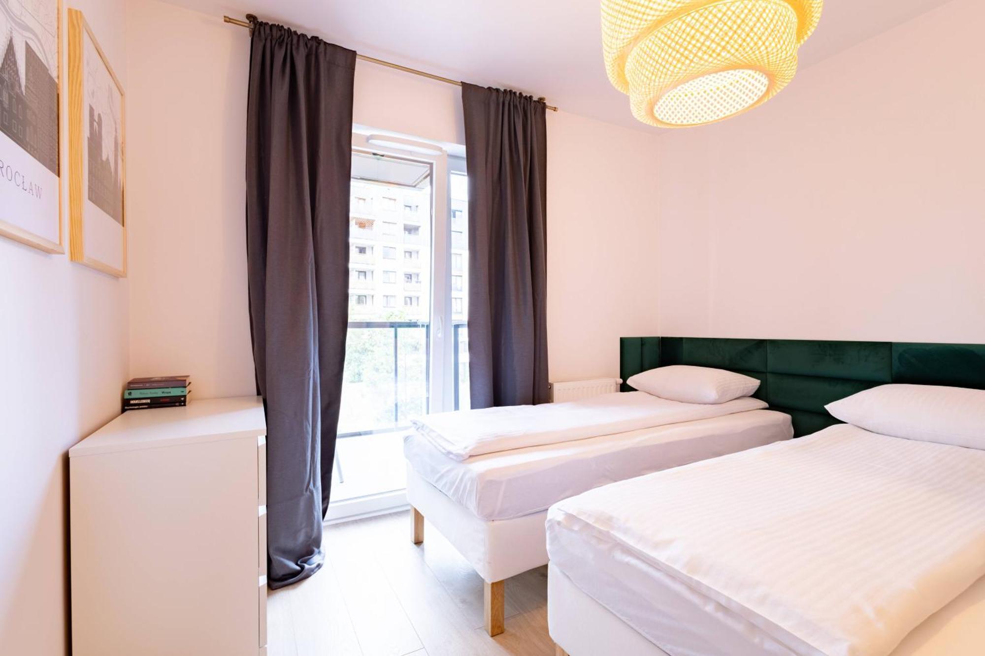 Apartamenty Niedaleko Dworca Od Wroclawapartament-Pl 외부 사진